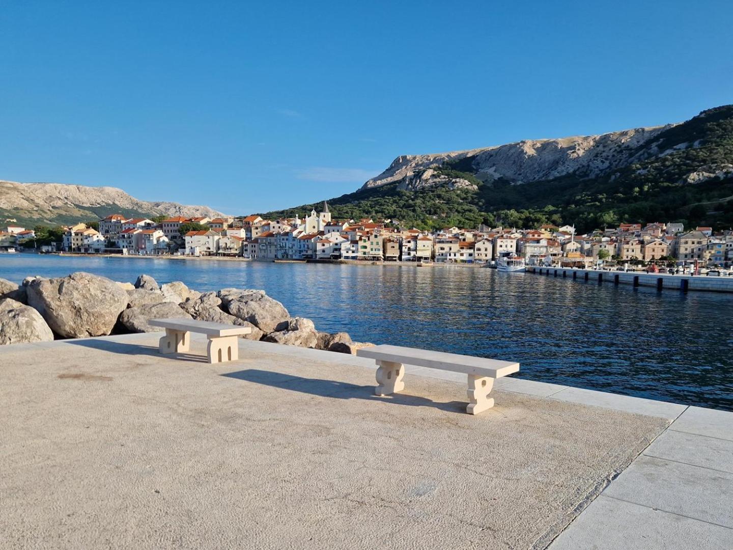 Apartments Silvija Cubranic Baška Exterior foto